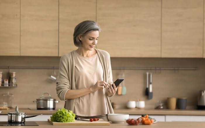 Healthy Fats: For Glowing Skin and a Sharp Mind