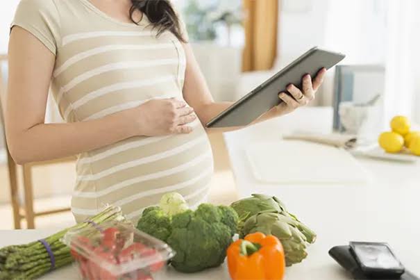 Common Myths About Pregnancy Nutrition